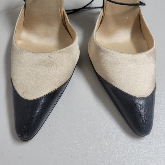 Chanel Bird Cage Heels Pointed Beige Black Toe. - Picture 7 of 15